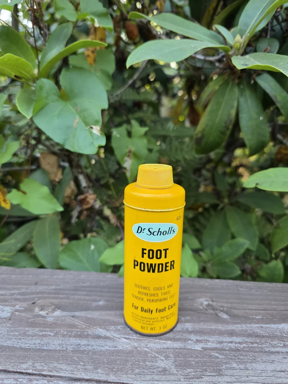 Dr. Scholl's Yellow Foot Powder for Daily Foot Care